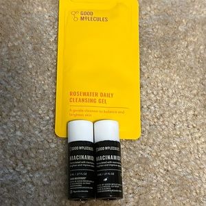 Good Molecules Bundle